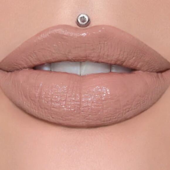 JEFFREE STAR COSMETICS Supreme Gloss Lip Gloss BLOW MY CANDLES Peachy Light Nude - Picture 1 of 13